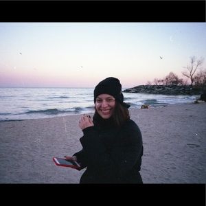 Meet your Posher, Ana